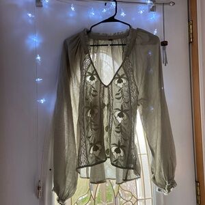 FREE PEOPLE medium long sleeve blouse